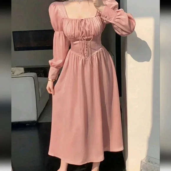 Empire Waist Buttoned Decor Lantern Sleeve Dress - Picture 1 of 6